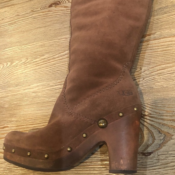 UGG "Lilian" Sheepskin boot - Picture 8 of 8